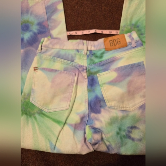BDG Urban Outfitters Floral Tie Dye Cowboy Jeans In 28x27 Straight Leg - Picture 12 of 15